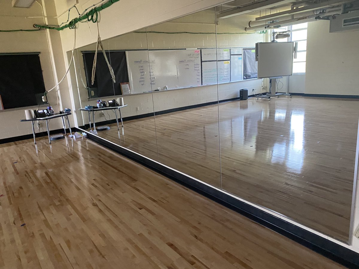 SK_HISD_Dance's tweet photo. Leaping into the weekend with so much joy! @WoodsonESHISD checking new floors and mirrors! Yay dance! @HISDFineArt @HoustonISD https://t.co/RLHZS6VpQf