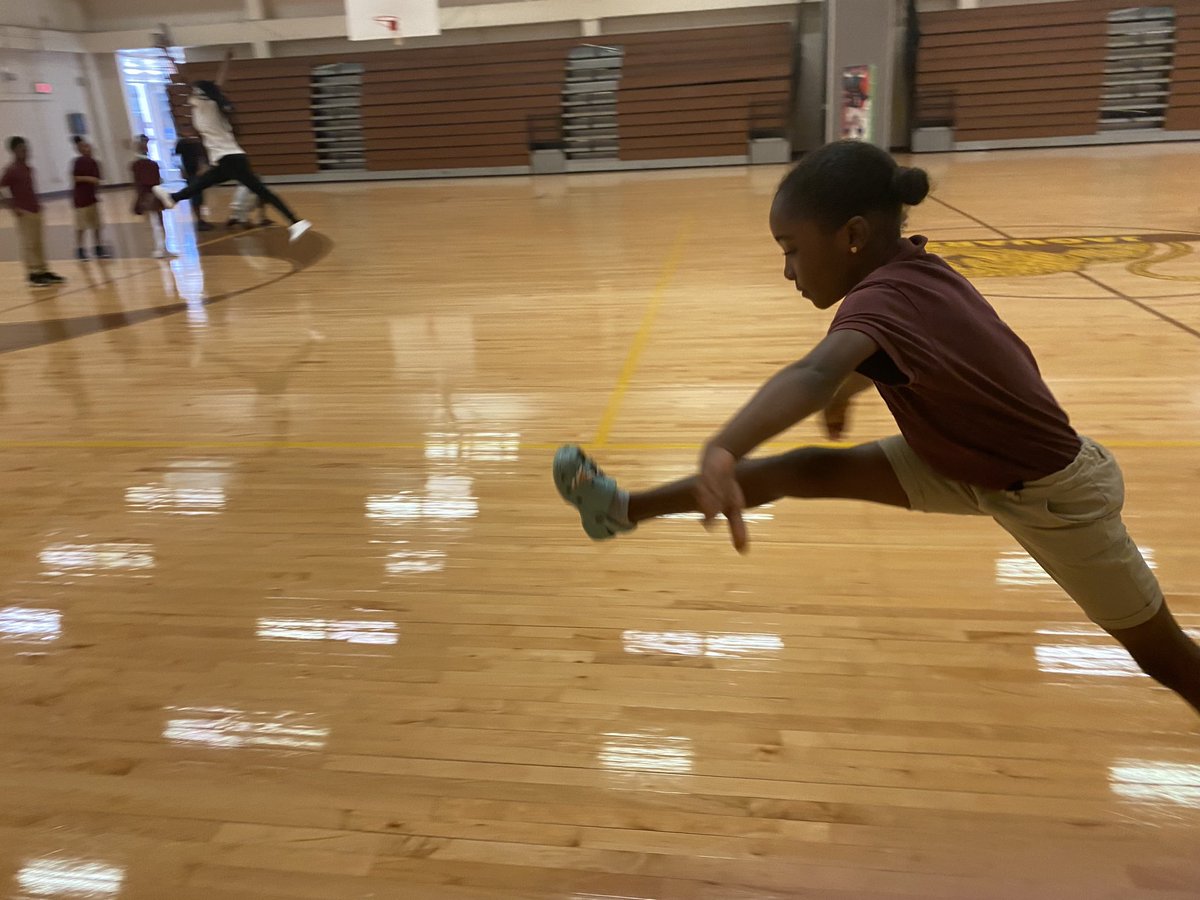 SK_HISD_Dance's tweet photo. Leaping into the weekend with so much joy! @WoodsonESHISD checking new floors and mirrors! Yay dance! @HISDFineArt @HoustonISD https://t.co/RLHZS6VpQf