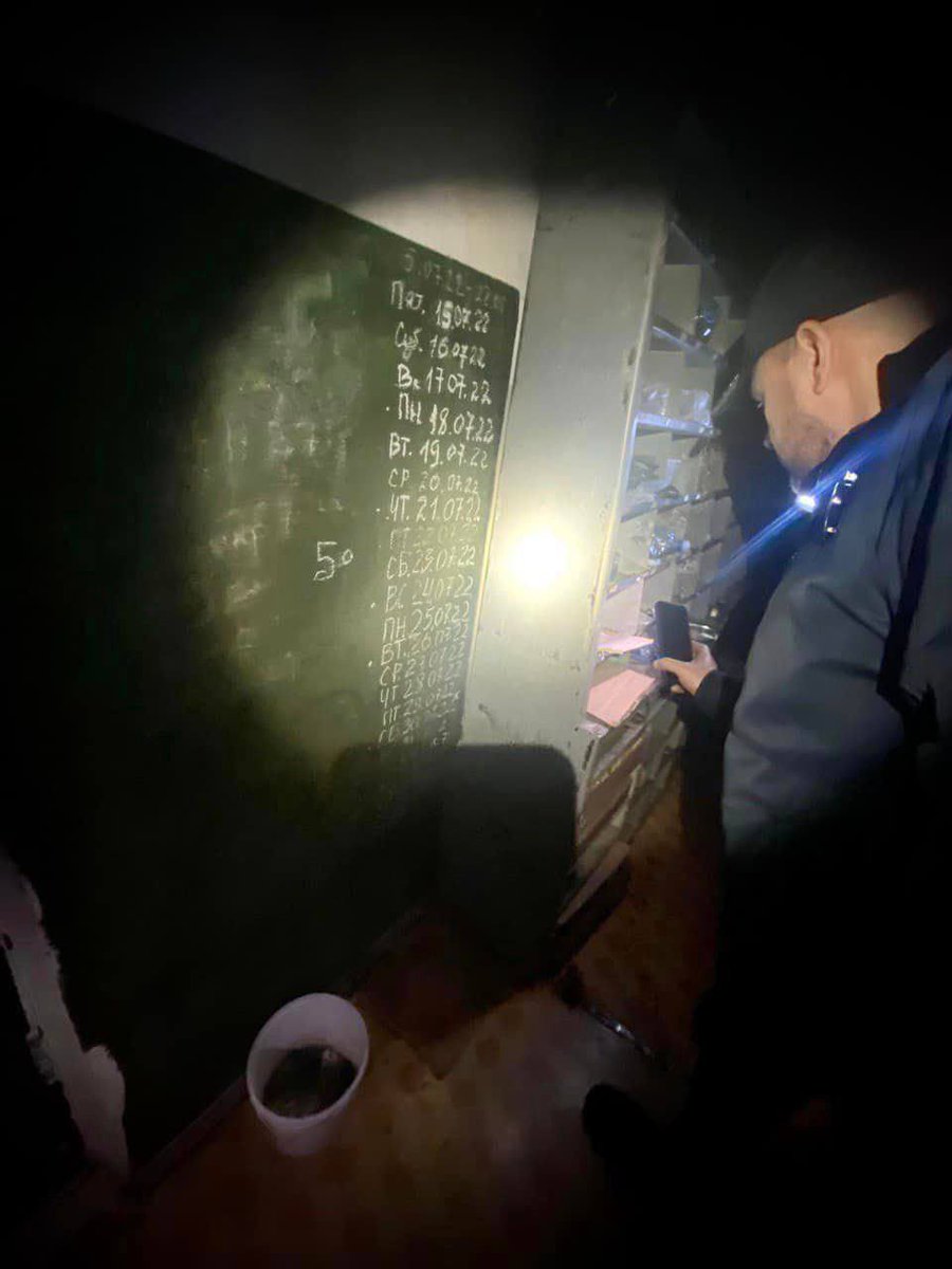 IrynaVoichuk's tweet photo. In Kozacha Lopan, #Kharkiv region, another torture facility was discovered where the russians held and tortured Ukrainians. Locals also showed the mass grave, where the invaders buried their victims. Several prisoners were kidnapped. https://t.co/wFOFuWHMEQ
