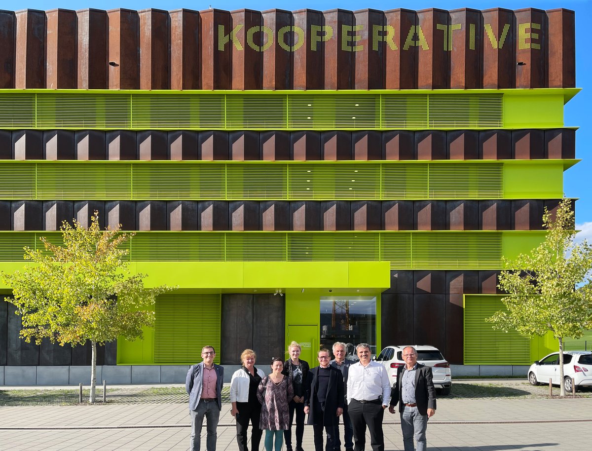 Wir hatten diese Woche anregenden Besuch vom estnischen Kulturdepartement, das über ein ähnliches Sammlungszentrum für Kulturgut aller Art nachdenkt wie wir. #kultuuriministeerium