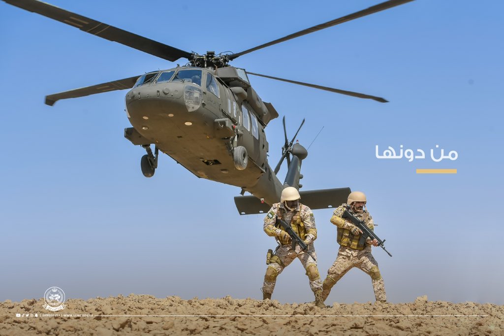 sanggovsa's tweet photo. الدوله اللي مجدها ثابت على متن السحاب

عيبٍ علينا ما نبيع أرواحنا #من_دونها

من جا يبي منها شبر يبشر بسوطٍ من عذاب

والله ما يلقى إلا  الذياب اللي تحد سنونها

كلمات/المقدم.شجاع بن سعيدان
#اليوم_الوطني_السعودي92 https://t.co/oGnYO7e54S