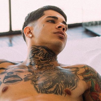 Dom_fonseca13's tweet photo. #NovaFotoDePerfil https://t.co/D4VCgJ7dWP