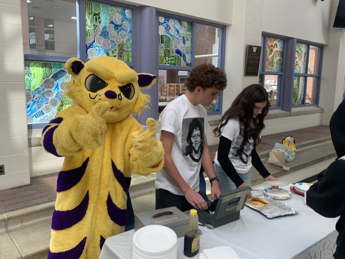 AU running a pancake breakfast for. Terry Fox fundraiser ⁦<a href="/IEWeldonSS/">IE Weldon SS</a>⁩