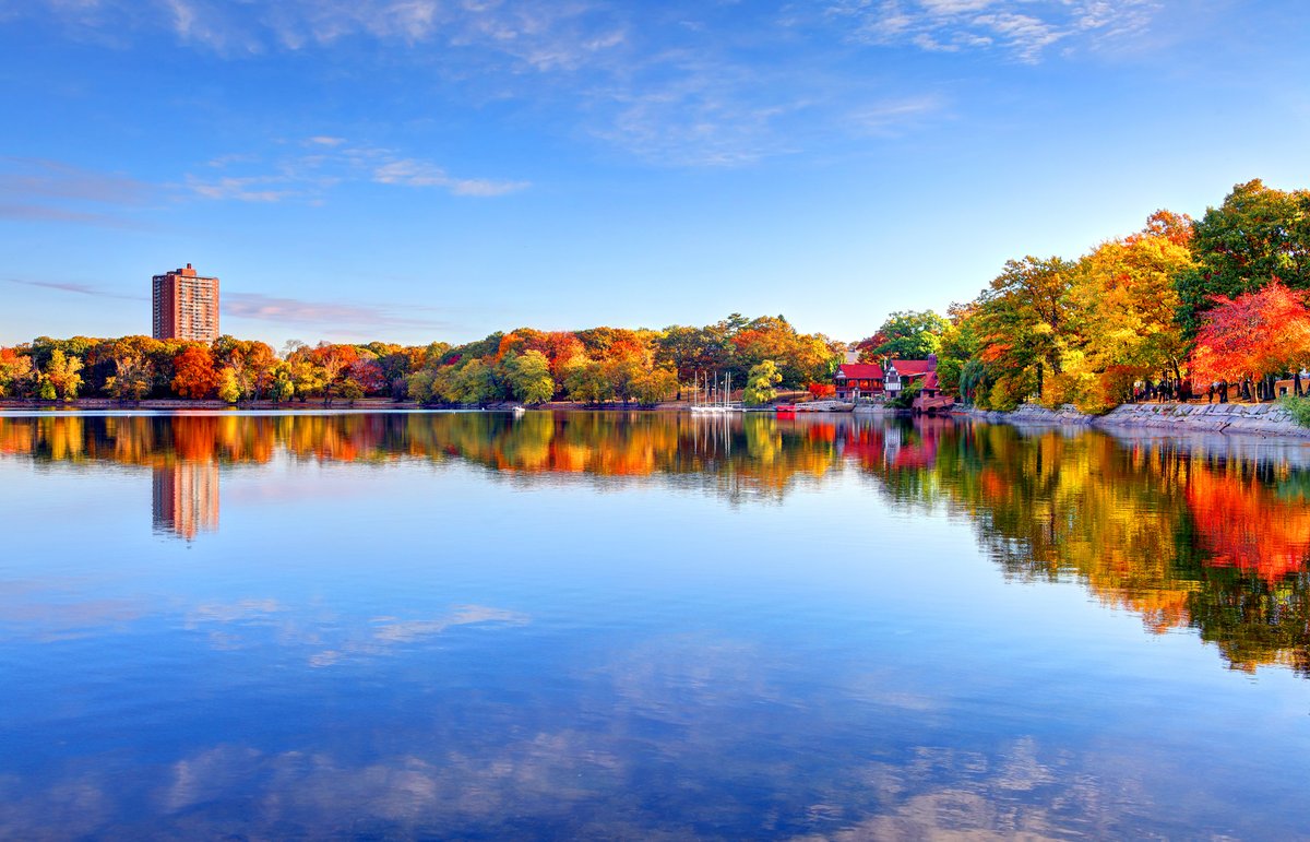 boston_window's tweet photo. Fall is here 🍂 and September - October is the perfect time to get your buildings shined up before the bad weather come roaring in.
Schedule soon ➡️ https://t.co/6q9b44pPHr
Weather waits for no one !  #windowwashing #fall #SDVOSB #fallprotection https://t.co/qEz6E6lXcK