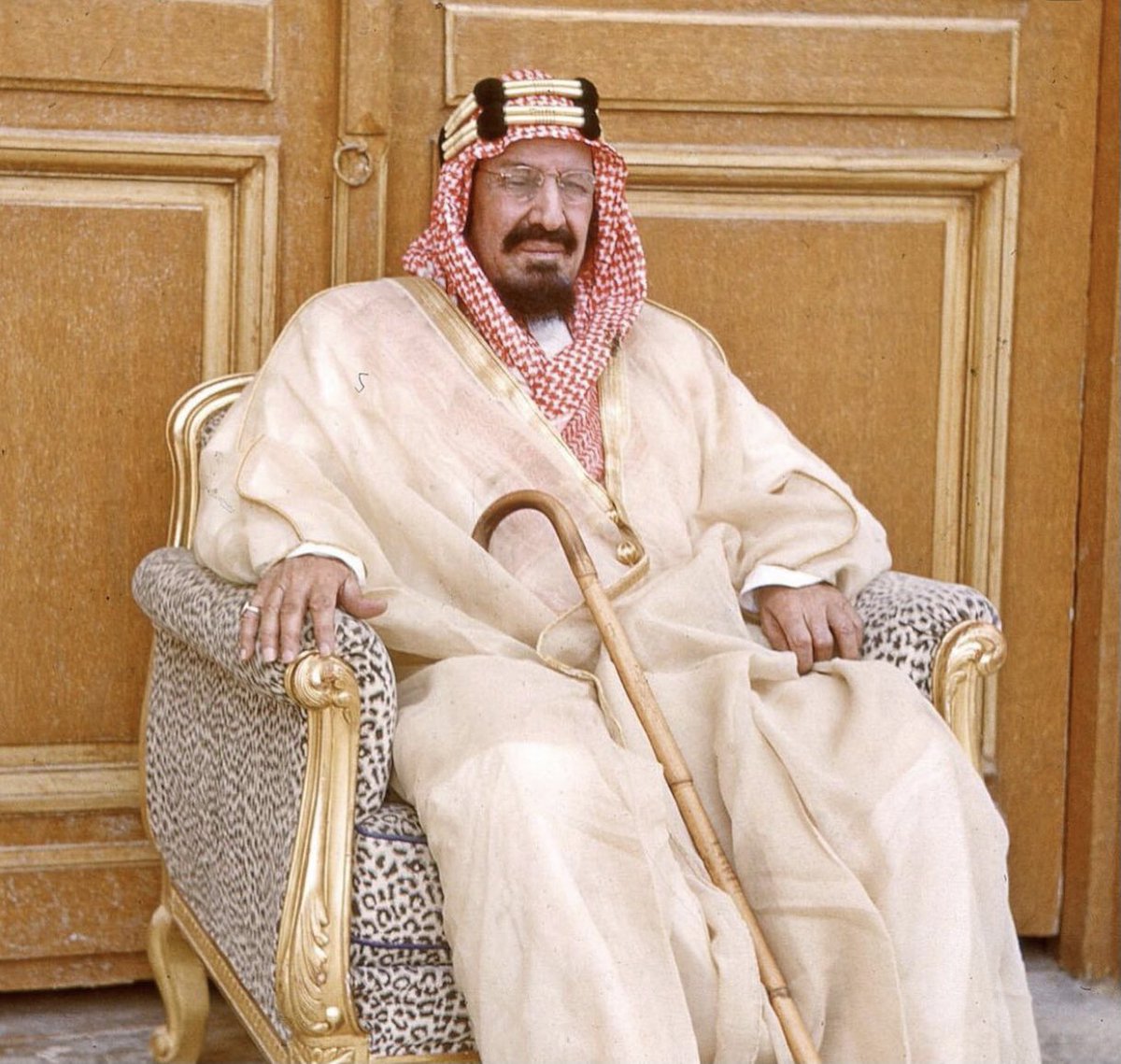Oth11I's tweet photo. لقد كافحت وحارب من أجل هذه البلاد , ولم يكن لدي من العتاد سوى قوة الإيمان  وقوة التوحيد 🇸🇦💚💚

- المؤسس -

 #هي_لنا_دار92 https://t.co/rt3sdUcMMl
