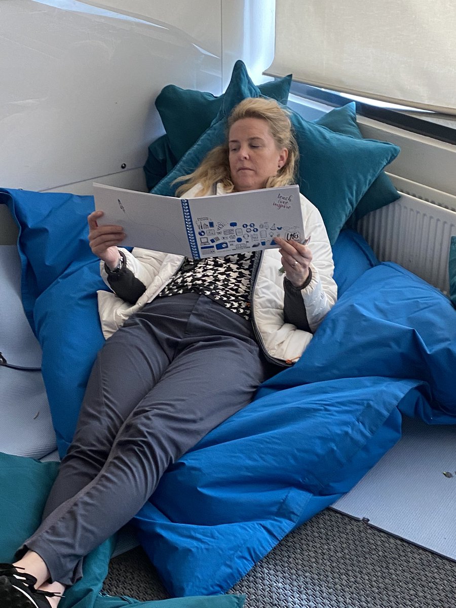 Utís online hafið. Hér er ígrundun á hæsta leveli í Hörðuvallaskóla :)
#utisonline #irisflotta