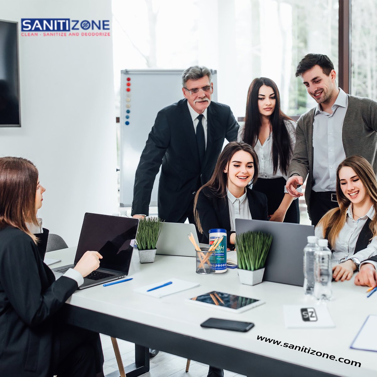 por fin es Viernes y SANITIZONE lo sabe , sigutete cuidando en todo momento 🥰 😷 
#sanitizante #covid #limpieza #desinfeccion #desinfectante
