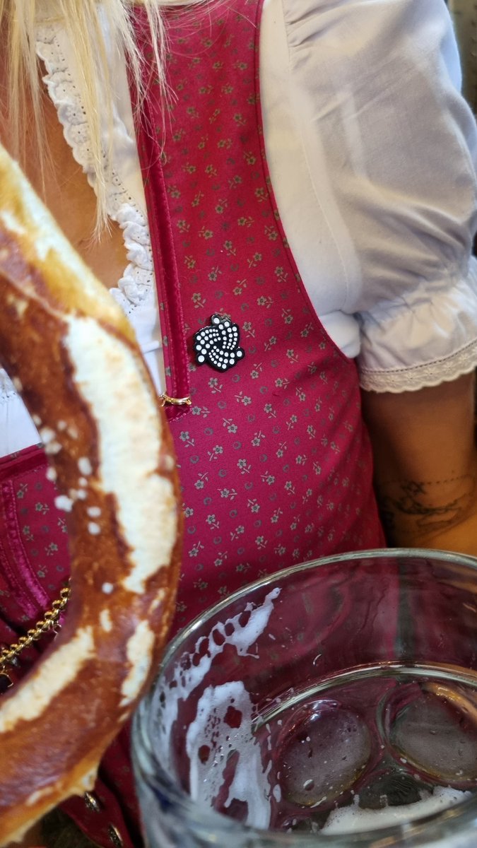 Vrom.likes.iota 🌍🍀🍻💚 tweet media