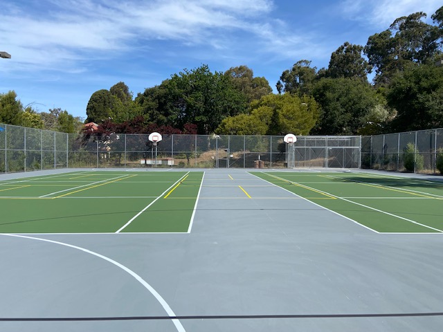Community Courts Get an Update! 

lloydengineers.com/news/community…

#ucb #tennis #futsal #basketball #pickleball #communitycourts #lloydconsultinggroup #lloydengineering #lloydsportsandengineering