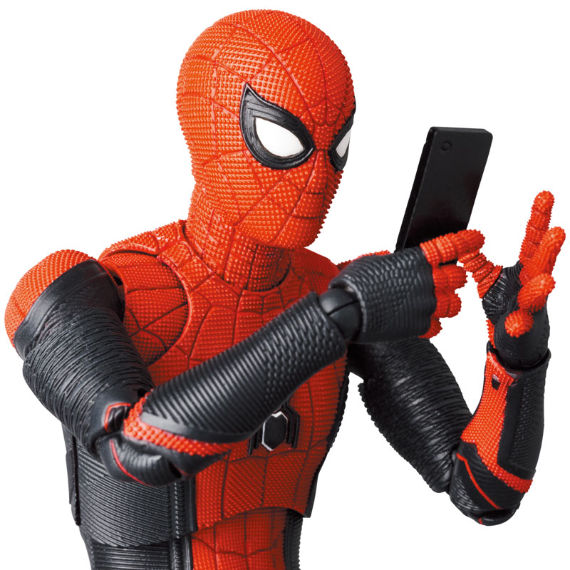 マフェックス No.194 MAFEX SPIDER-MAN UPGRADED SUIT(NO WAY HOME