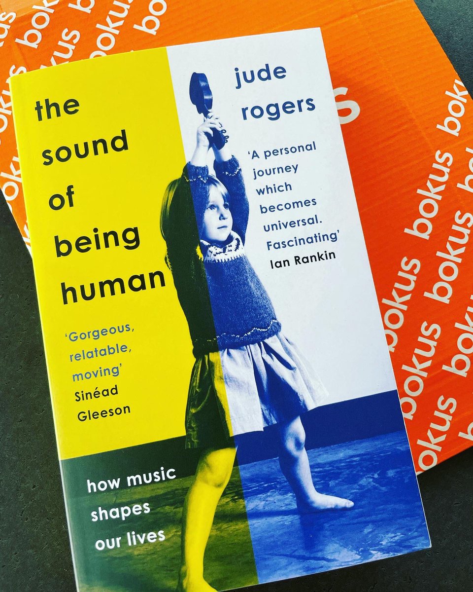myola1's tweet photo. Förkovrar mig 🤓✨. Vad vore livet utan musik? Vilken kraft och påverkan den har på oss! #bokmal #böcker #music #musicislife #books https://t.co/Ag1qyZbZ2j