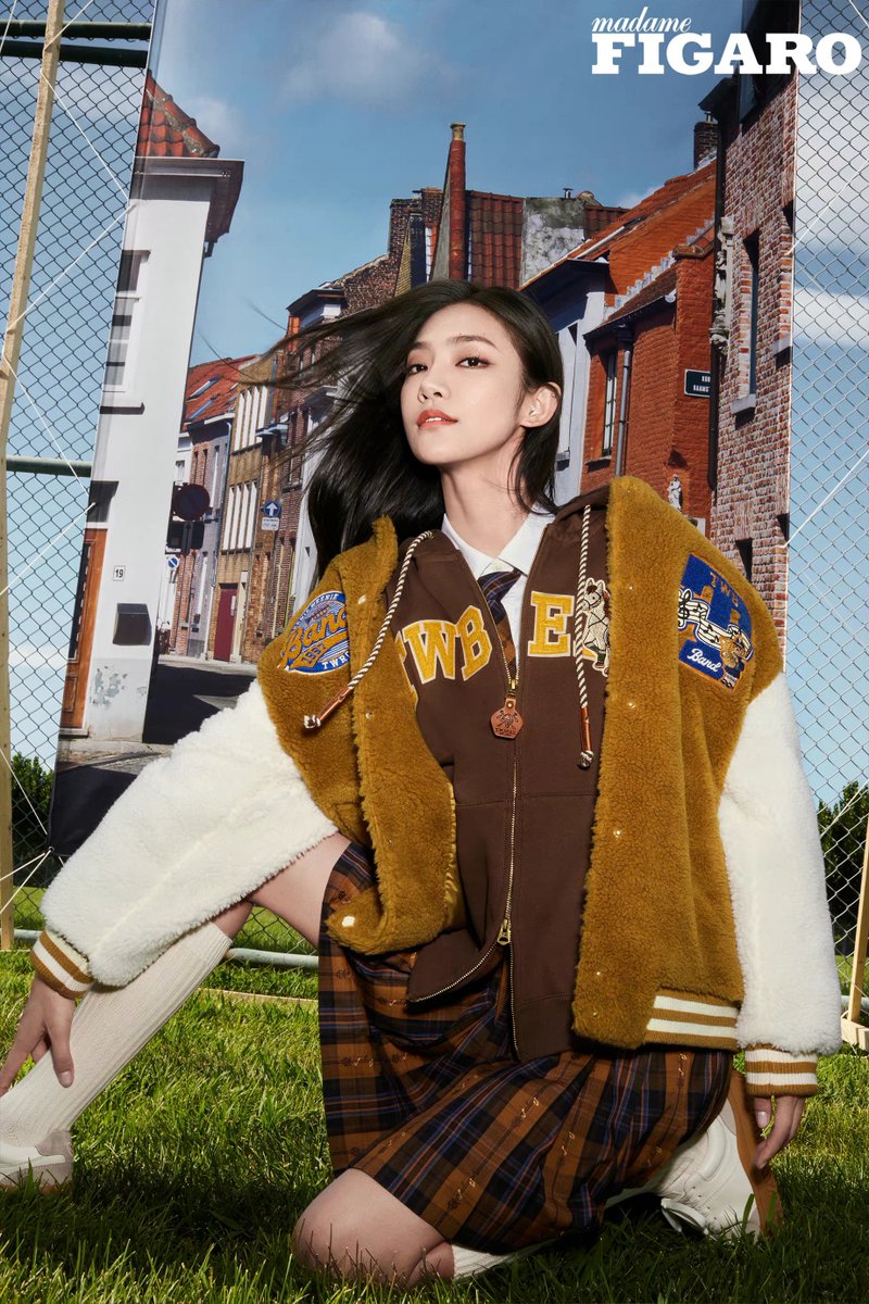 JennyZint's tweet photo. 220923// MadameFigaro中文版 Weibo Update With Jenny Zeng Keni

"@ 曾可妮Jenny-Z is born with a “courage” and “daring” trait, because of passion she shines in music, on stage and in her performance,+

(1/3)

#曾可妮 #ZengKeni #JennyZeng https://t.co/AeYGqqaKQd