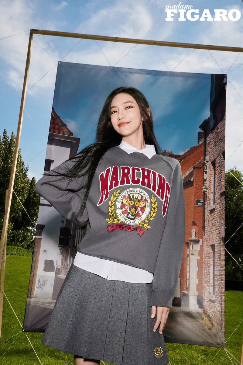 JennyZint's tweet photo. 220923// MadameFigaro中文版 Weibo Update With Jenny Zeng Keni

"@ 曾可妮Jenny-Z is born with a “courage” and “daring” trait, because of passion she shines in music, on stage and in her performance,+

(1/3)

#曾可妮 #ZengKeni #JennyZeng https://t.co/AeYGqqaKQd