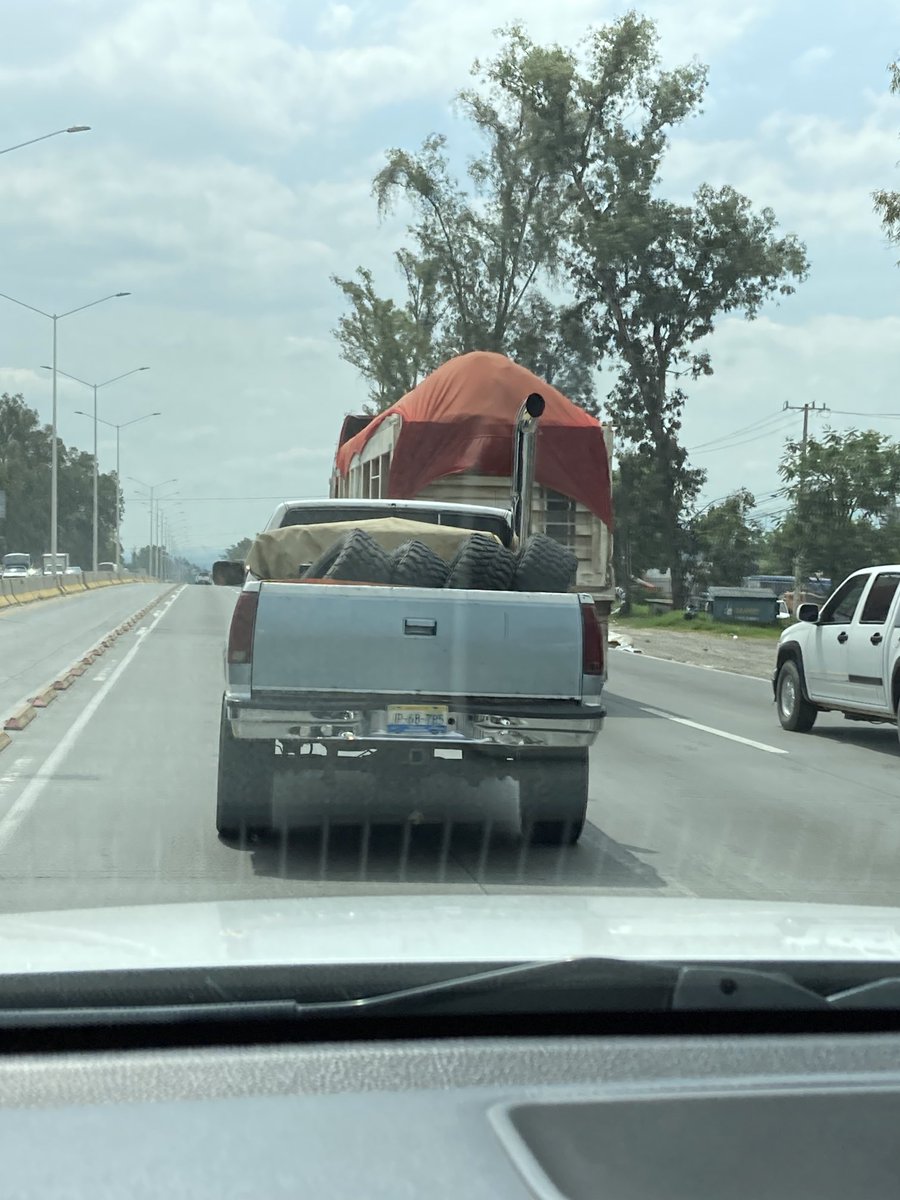 Luiguiapr's tweet photo. #mofle #mamalon para el #viernesderoñas ⁦@frankymostro⁩ https://t.co/6HzkvtdXgj