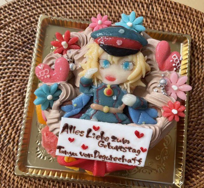 ターニャ2回目のお誕生日おめでとうー!!推しのためならどこまでも、世界中着いていきます!!!!一回目の時にアップしてなかったけど、僭越ながら自分の絵を元にキャラケーキ作りました#ターニャ生誕記念二回目#ターニャ・デグレチャフ誕生祭2022#ターニャ・デグレチャフ生誕祭2022 