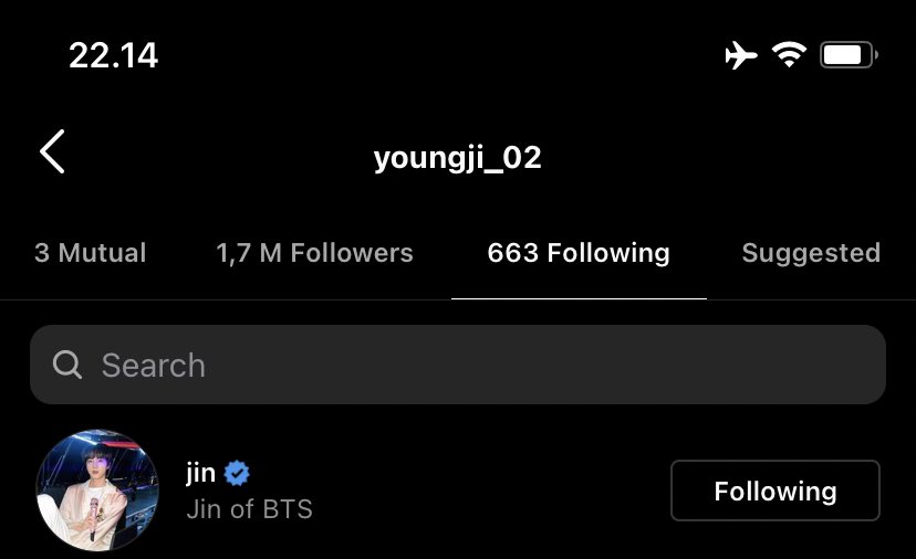 jinniesarchives's tweet photo. South Korean Rapper, Lee Young Ji, who also famous with his youtube show, now is following seokjin. Young Ji always follows all celebs that appeared on her show. So, Seokjin as Youngji's guest now? 🤡 https://t.co/fPw6ClpHA4