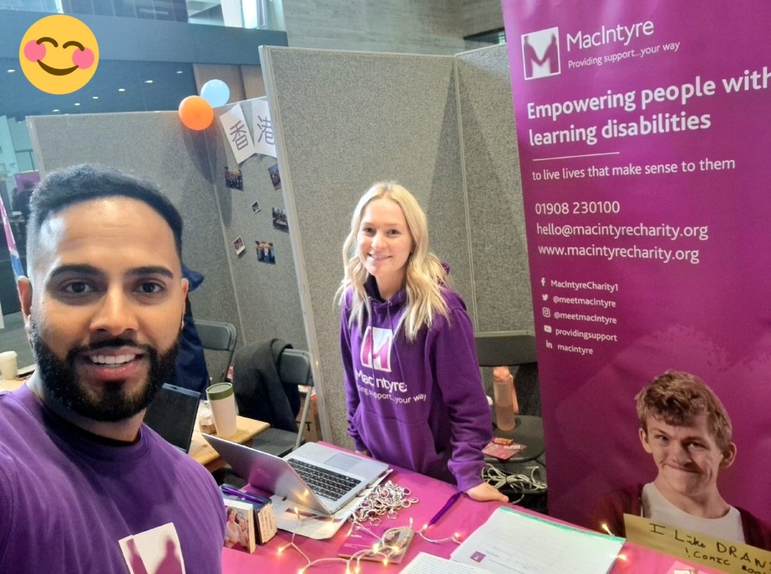 UllahAzar's tweet photo. Successful Job Fair at Oxford Brookes University! 🙌💪Lots of amazing conversations with students throughout the day. 
Macintyre focuses on bringing everyone together. Thank you @MacIntyreCCHay for organising😊 #careers #recruitment  #Oxfordshire #socialcare @meetmacintyre https://t.co/k3pvVgyE1h