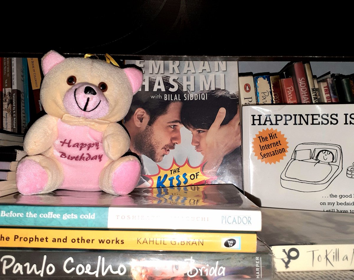 RoySamapti's tweet photo. Cuteness overloaded right ?? 😍🧸♥️ @emraanhashmi This one is a "Happy Place" for me actually 🙈😍♥️ I love seeing you Emraan... & I can look at this all the time 🙈♥️ You're the Moon, the sweetest forever 🌝🙈😘😘♥️♥️ Thanks a LOT for your book #TheKissOfLife ♥️♥️ #EmraanHashmi https://t.co/FoEz3jTk7e