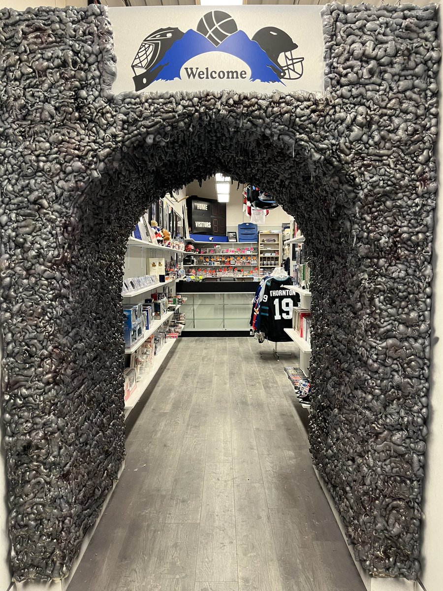 Carlos_Lopez204's tweet photo. To all of my followers that are into sports memorabilia and collectibles, a friend of mine recently opened up Winnipeg’s newest sports shop! Sports Cave Collectibles is now open on 3519 Main St, West St Paul &amp; has something for every sports fan! See @sportscavecollectibles on IG! https://t.co/954ZkFPFGc