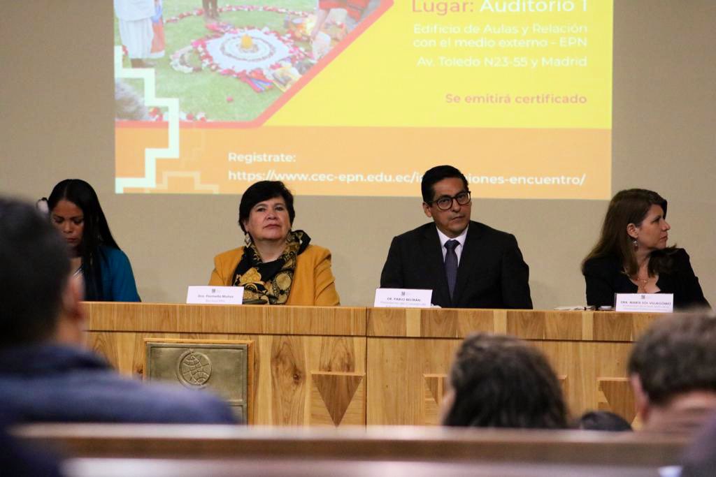 PabloBeltran_A's tweet photo. 👥| Participo en el I Encuentro sobre Ciencia, Tecnología e Interculturalidad que se desarrolla en @EPNEcuador, evento que se constituye como un valioso espacio de diálogo constructivo entre el saber científico y tecnológico y los saberes ancestrales y autóctonos de los pueblos. https://t.co/dfYGnsZ5bn