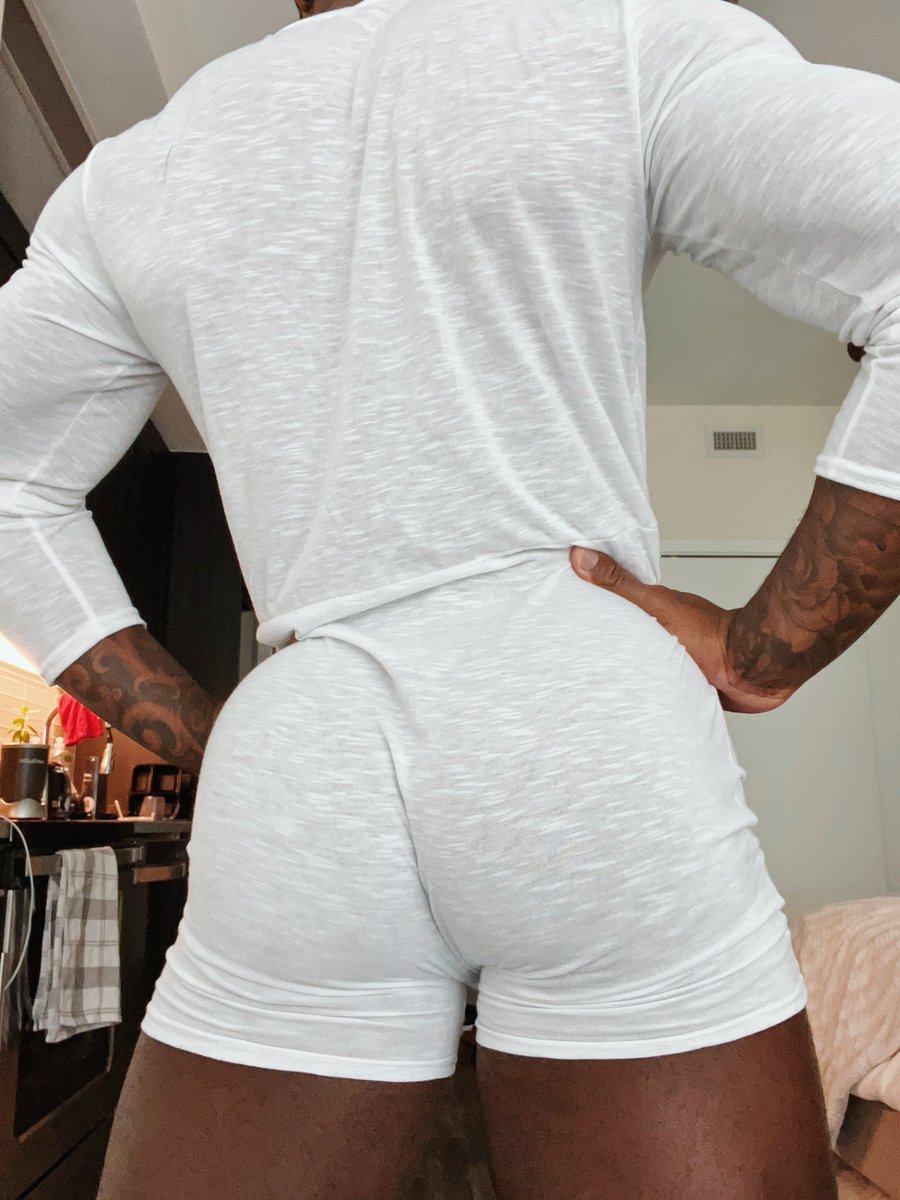 mrkevincarnell's tweet photo. cuff it szn https://t.co/URZgD3QimH