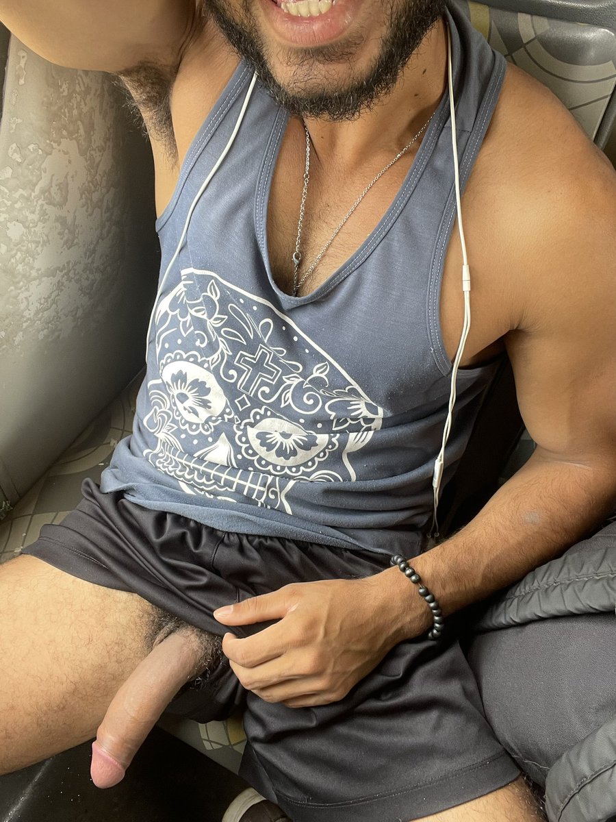 jn_peludin's tweet photo. ME DIZ AÍ, SENTARIA DO MEU LADO NO BUS?

DÁ RT AÍ PESSOAL 🔥 https://t.co/Mlyy41qhHA
