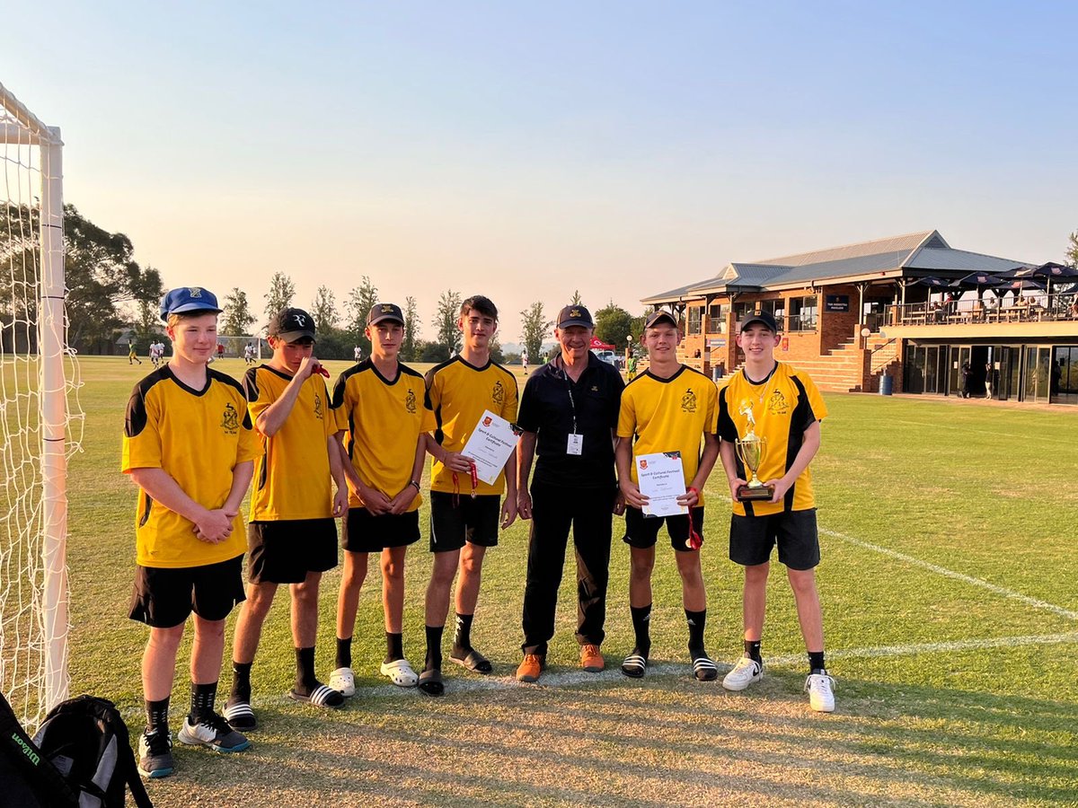 InandaSpirit's tweet photo. Our College boys having an amazing time @stpeterscoll Sport and Cultural Festival- participating and doing us proud in a range of activities including Public Speaking, Chess, Pavement Art, Tennis and Soccer.
#proudlyMarist
#MakingMemories
#BuildingFriendship
#HavingFun https://t.co/SHw3AK768c
