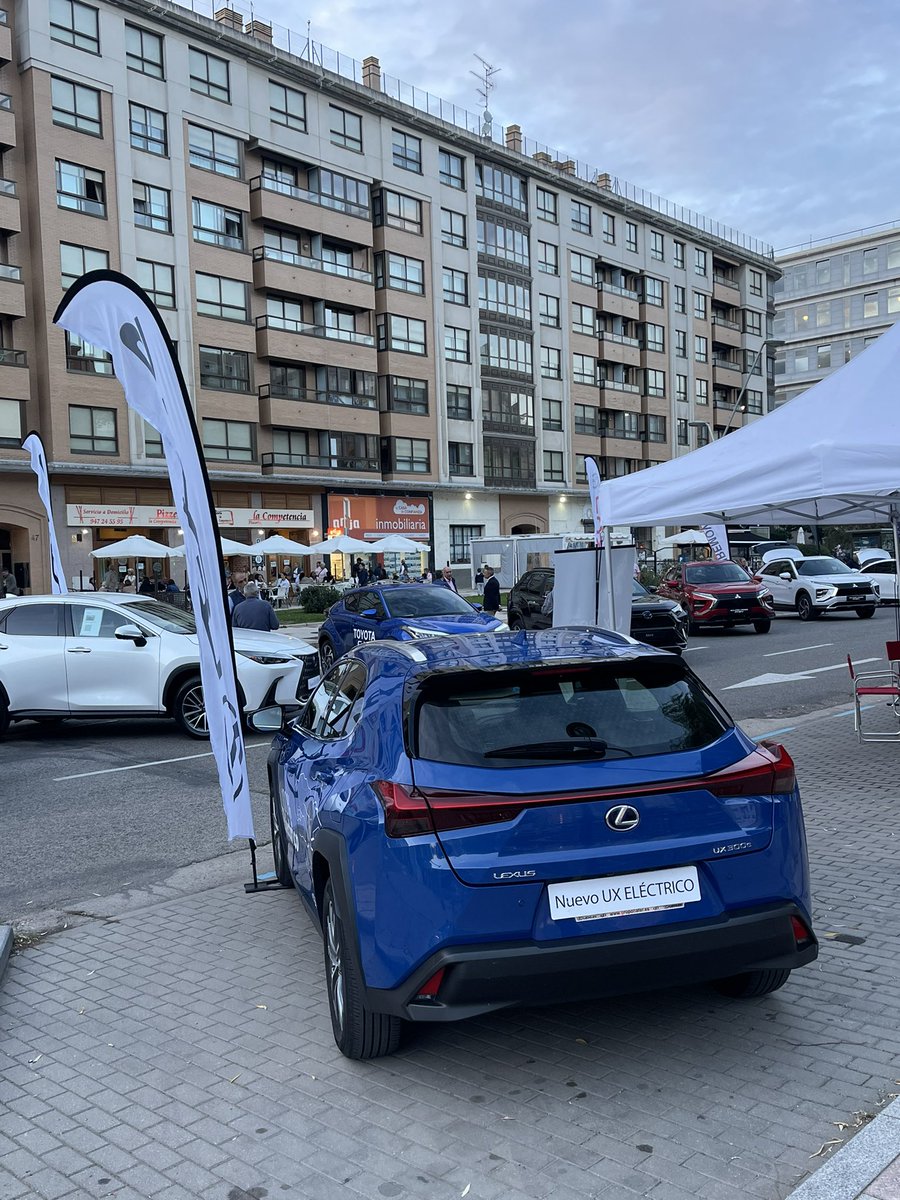 LexusBurgos's tweet photo. Hoy en #Burgos, #Lexux …ocupa la calle!!! #SEM2022 #SEMBurgos2022 Hibridízate con @Grupobafer. Ven a vernos este fin de semana en la Avenida Reyes Católicos, estamos hasta el domingo. https://t.co/TjJfKqX0da