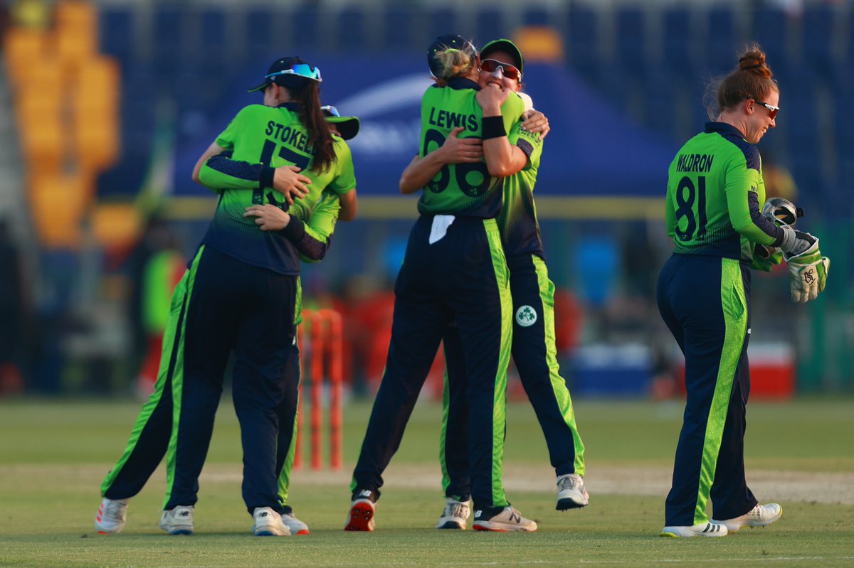 IrishWomensCric's tweet photo. Four runs. A small margin, but a big result!

Read a match report here: https://t.co/5xeI8LwyRI

#BackingGreen @HanleyEnergy ☘️🏏 https://t.co/sMPDYDxxCO