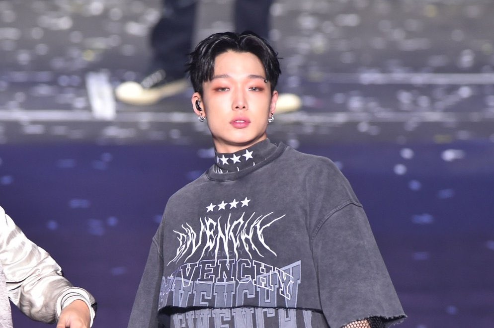 jiwonscherry's tweet photo. sassy bobby                     smiley bobby https://t.co/Rz9MtWACcX