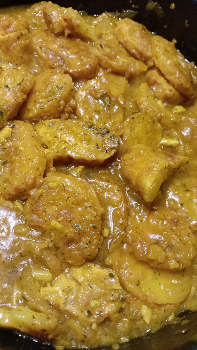 En unos días os mostraremos la receta de este platazo y el libro que mejor marida con él.