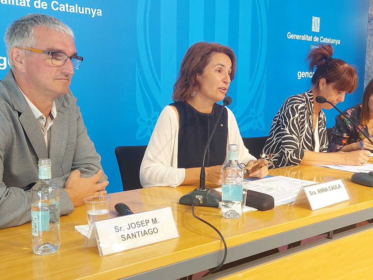 esportcat's tweet photo. 🧭Presentem a @gencatgirona el Mundial de Veterans d’Orientació 2025 @wmoc2025

📍La SGE i AF, @anna_caula, ha participat en l'acte, on s'han explicat els detalls d'una cita que "posicionarà el territori gironí i Catalunya a nivell internacional" 

@orientacio_cat #esportcat https://t.co/mBQM3K6UKn