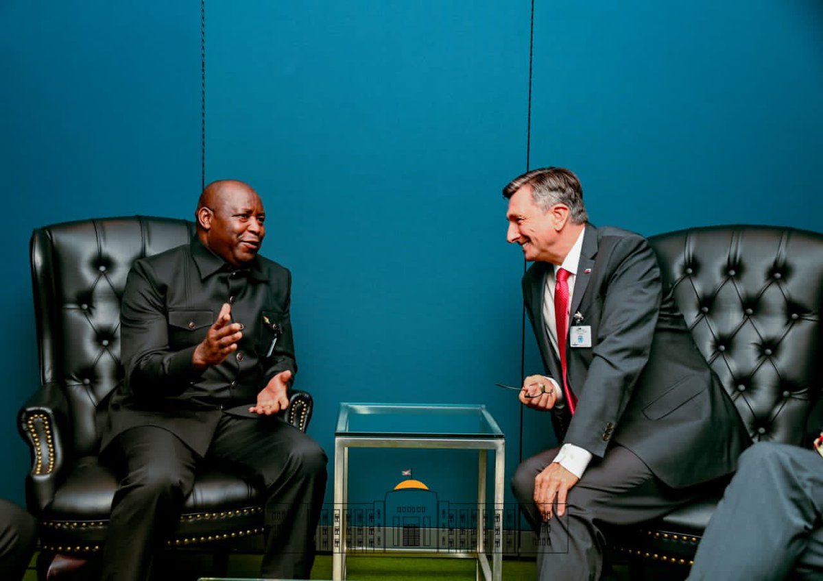 AShingiro's tweet photo. En marge de l’#UNGG , le Président de la République du #Burundi SE Evariste #Ndayishimiye @GeneralNeva a échangé avec son Homologue de la #Slovénie SE Borut Pahor sur des sujets d’intérêt commun https://t.co/NmqDZUXKNt