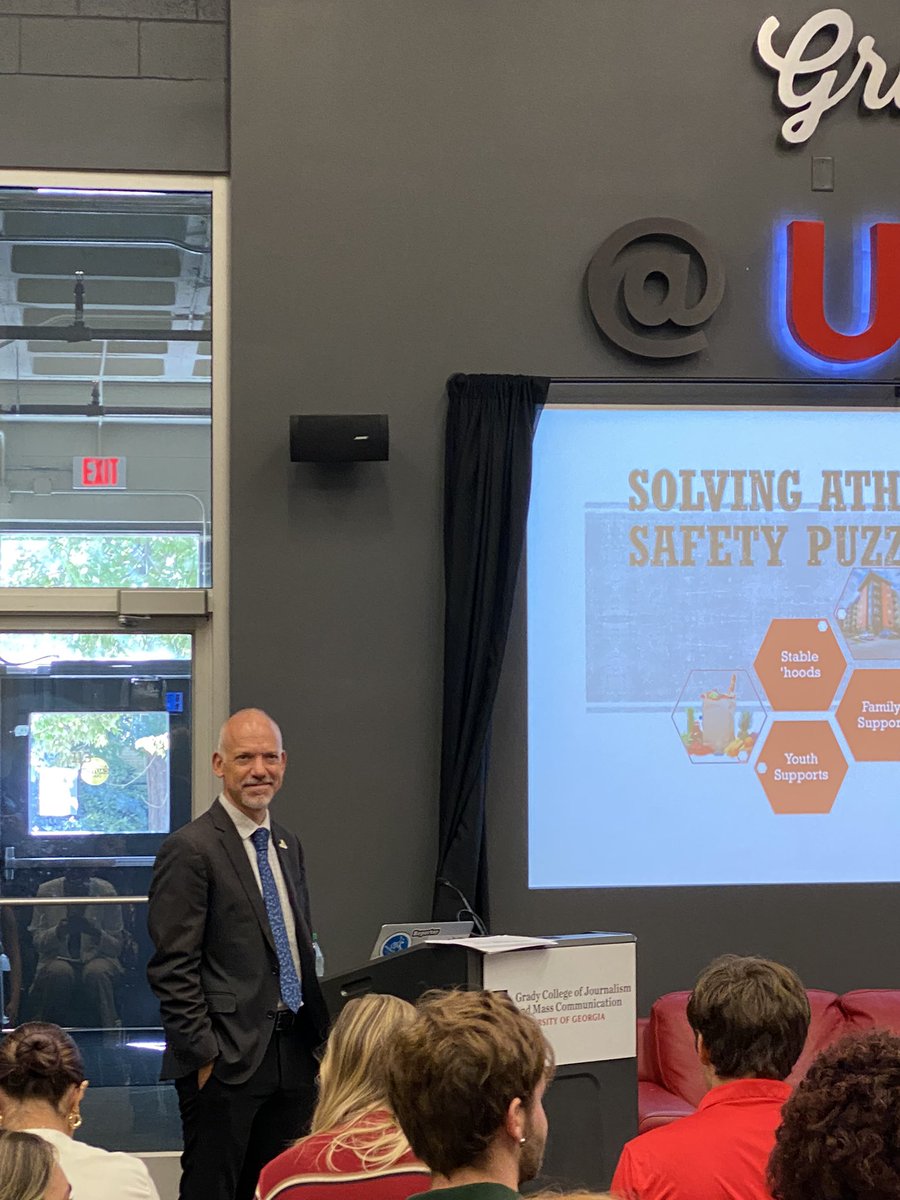 _jacksonriddle's tweet photo. @kellygirtz speaking on Solving the Athens Public Safety Puzzle at Grady College today. https://t.co/svRbcjPvs6