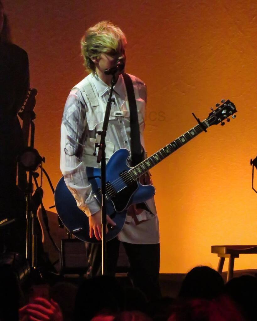 caramelfool's tweet photo. Producer extraordinaire Mr Michael Clifford
#5Secondsofsummer #5sosedits #calumhood #michaelclifford #ashtonirwin #lukehemmings #5sos #5sostour #takemyhandworldtour #takemyhanduktour #5sosono #5sosconcert #5soscalm #5sosfam #5sosupdates #5sosono #5so… https://t.co/E6DMoavirR https://t.co/QT04EN1aXf