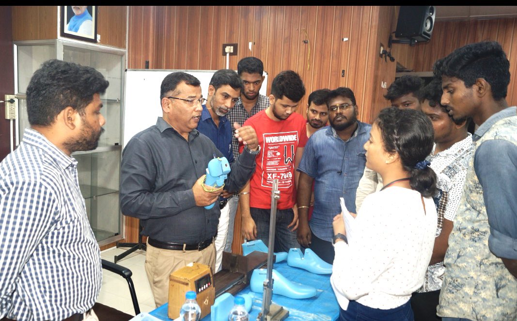 CFTI_Chennai's tweet photo. CFTI’s SEMINAR SERIES Chapter 8 on “Importance of Shoe lasts in Footwear manufacturing” by veteran and 32 years experienced expert in lasts, Shri.Natarajan.O.T Vice President South from M/s Shangvi Shoe Accessories Pvt Ltd graced the occasion and delivered his best. #shoelast https://t.co/AgnKmJr9j2