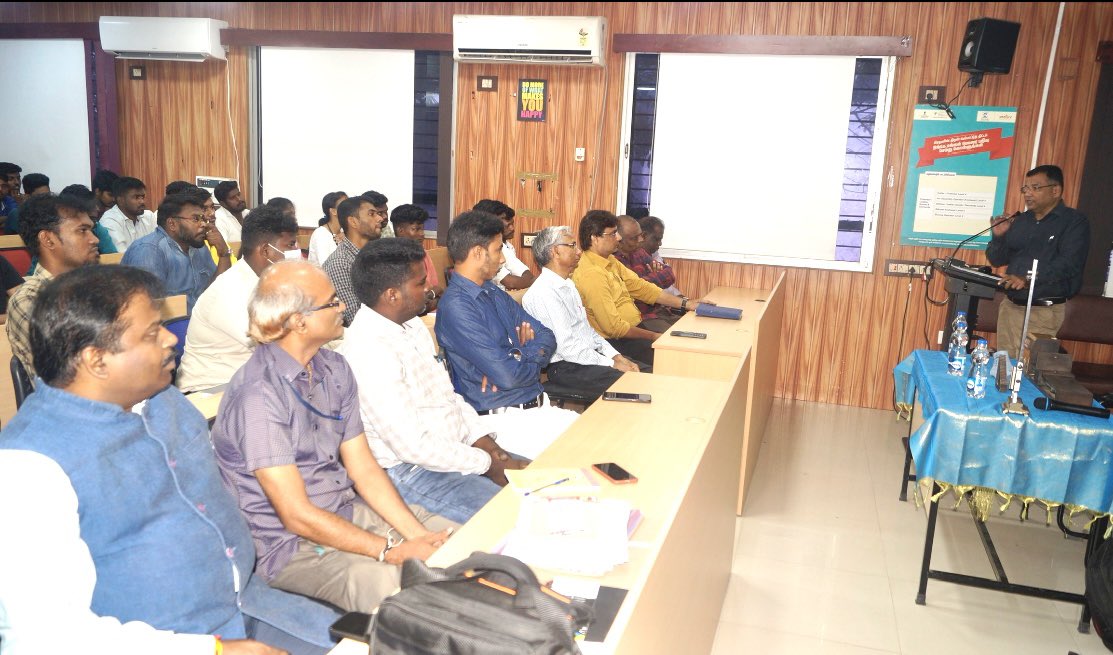 CFTI_Chennai's tweet photo. CFTI’s SEMINAR SERIES Chapter 8 on “Importance of Shoe lasts in Footwear manufacturing” by veteran and 32 years experienced expert in lasts, Shri.Natarajan.O.T Vice President South from M/s Shangvi Shoe Accessories Pvt Ltd graced the occasion and delivered his best. #shoelast https://t.co/AgnKmJr9j2