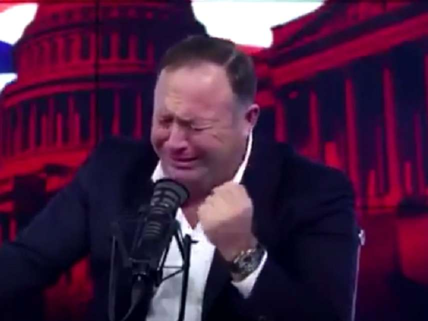 841920Meema6's tweet photo. That's the first smart thing he's done
He finally realized there's only 2 ways Traitor Alex Jones acts:
Crying
Ranting
When will we finally put him behind bars?
#AlexJonesForPrison https://t.co/VNxH4IjBn6