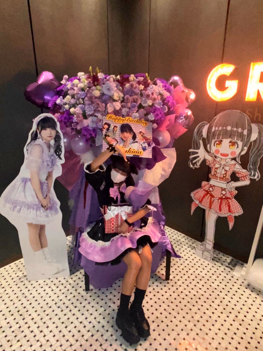 TAKE0634's tweet photo. 自分にとって最後の推し💜

もうやらないと決めていた生誕委員を5年振りにしてガッツリ関わった月那ちゃん☪️

アイドル活動を含め、数年後タレント、女優の道に進んで今の様に交流出来なくなったとしても、芸能活動を続ける限り、笑顔が消えないようにずっと応援します💜

#杉浦月那
#最後の推し https://t.co/zpEN94ZIzf