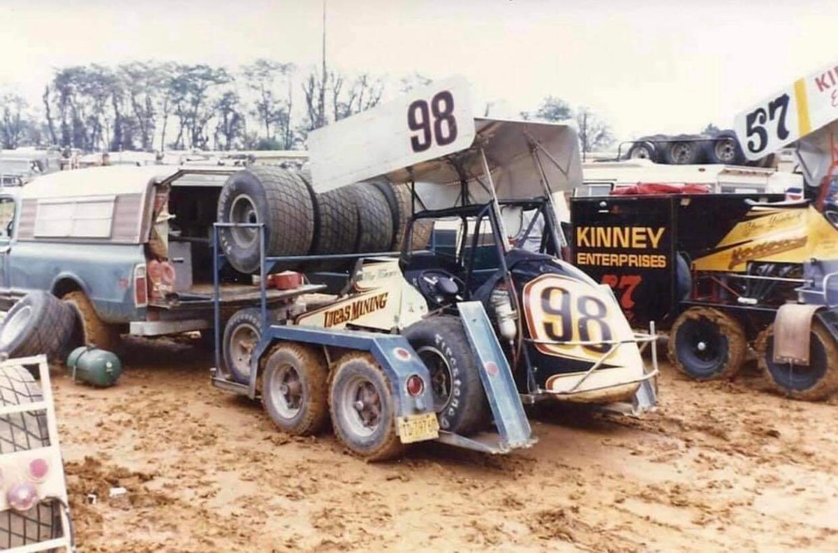Turn5TurnAround's tweet photo. Allen Klinger and the Lucas Mining #98 owned by his grandfather Frank Lucas at Williams Grove Speedway in 1979 https://t.co/Den1LlM2Bz