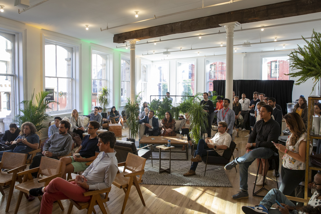 Celo's tweet photo. Celo is in NYC 🗽 #CeloConnect Salon

➡️ https://t.co/IpdFNBRAOV https://t.co/65wZlE0VkU