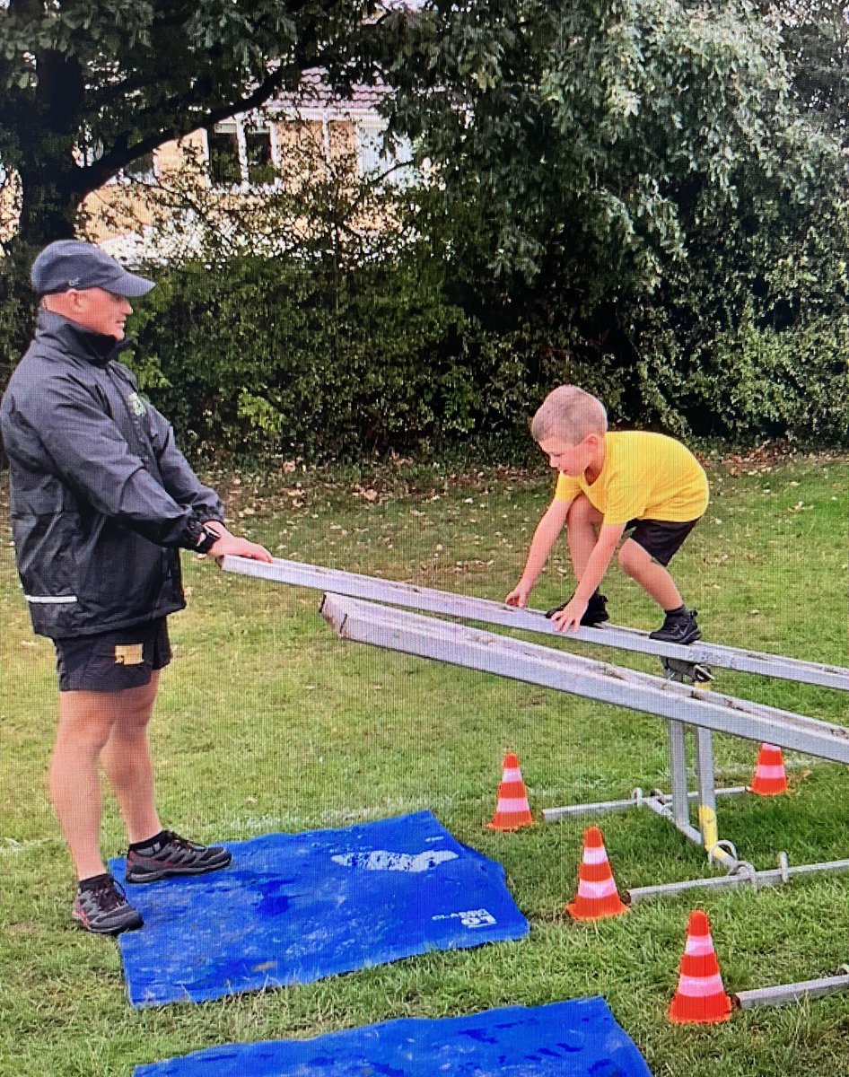 StNicholasCofE's tweet photo. The children had brilliant teamwork as they cheered and supported each other through the assault course! https://t.co/VIIi63zGGn
