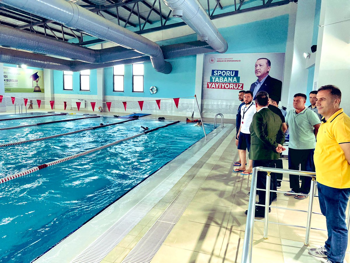 Bu gün Kızıltepe ilçemizde Sporcularımız ve velileri ile bir araya geldik.. 
#GSBHepYanında 
<a href="/kasapoglu/">Dr. Mehmet Kasapoğlu</a> <a href="/gencliksporbak/">Gençlik ve Spor Bakanlığı 🇹🇷</a>