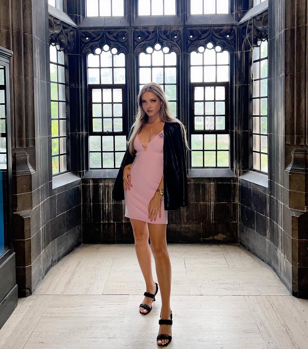 Maya ☾ tweet media