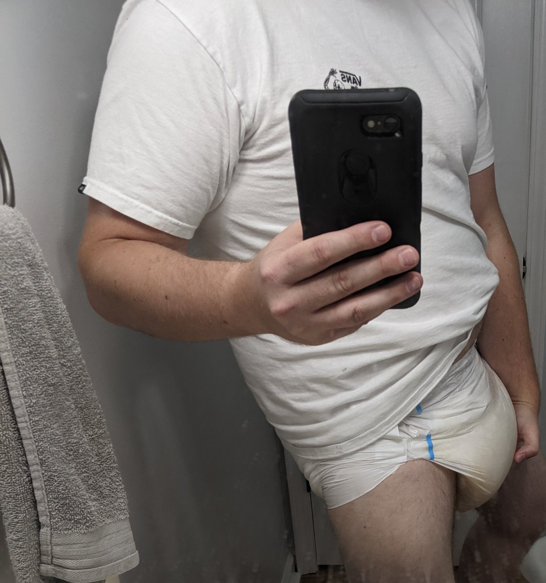 Alecdl88's tweet photo. Starting off big diaper Friday with a super soaked trest. Not sure how much more it can hold before it leaks :) #wetdiaper #abdl #diaperwetting #diaperboy https://t.co/Gze3jV7S8v
