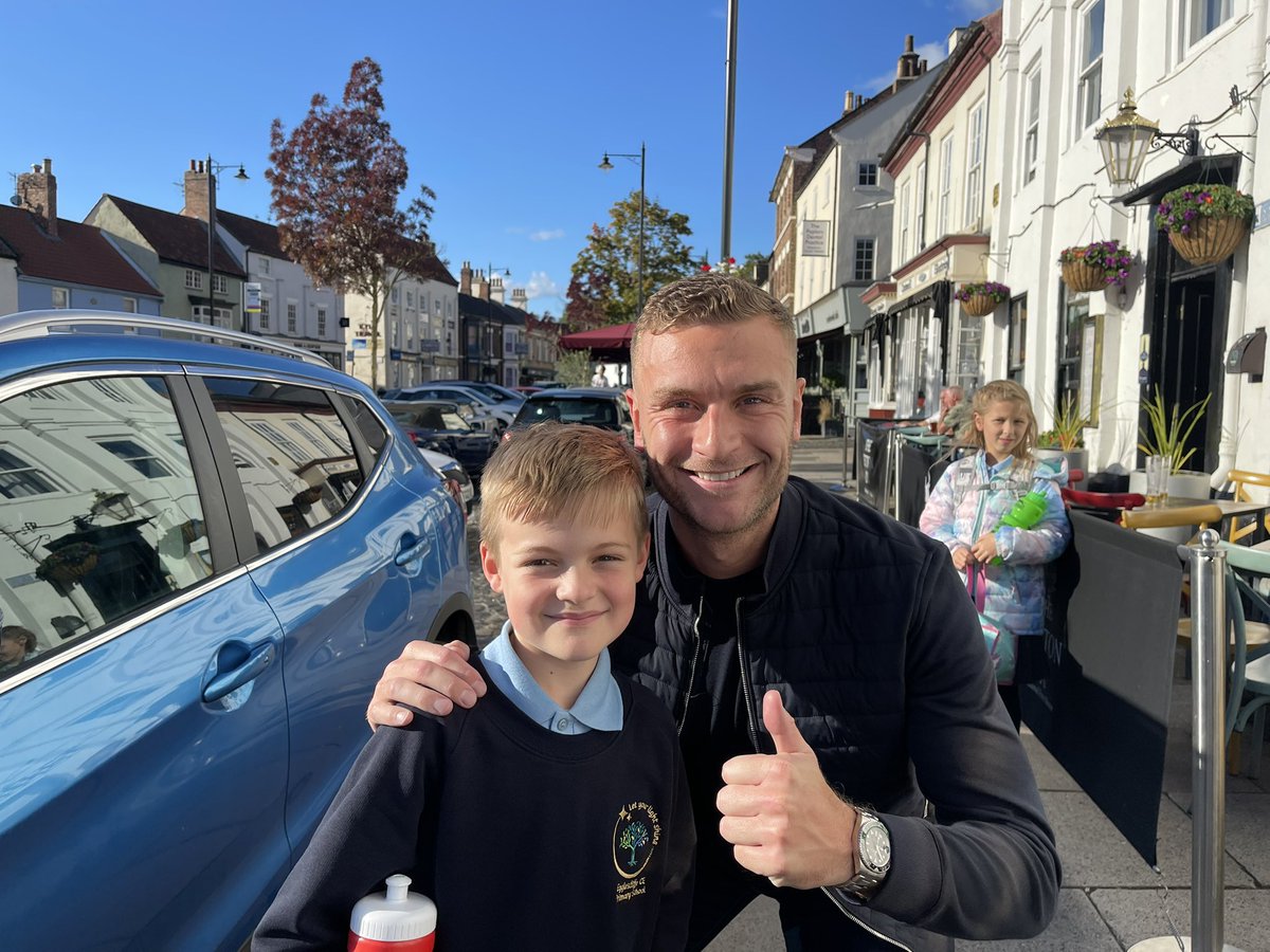 cibirrell's tweet photo. Cheers @bengibson1993 he just strolled past Rishi https://t.co/RO0HRmkap8