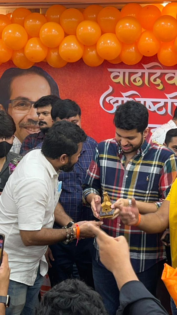jaymodialways's tweet photo. युवासेना सचिव श्री. Varun Satish Sardesai  साहेब यांना वाढदिवसाच्या हार्दिक शुभेच्छा. 💐💐
@SardesaiVarun https://t.co/IxQ5kYEaOC