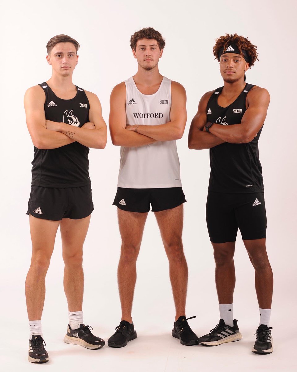 wocoruns's tweet photo. Picture day for our terriers! Coming soon to a track near you🏃‍♀️🏃‍♂️🐶 https://t.co/dMabxtlsJO