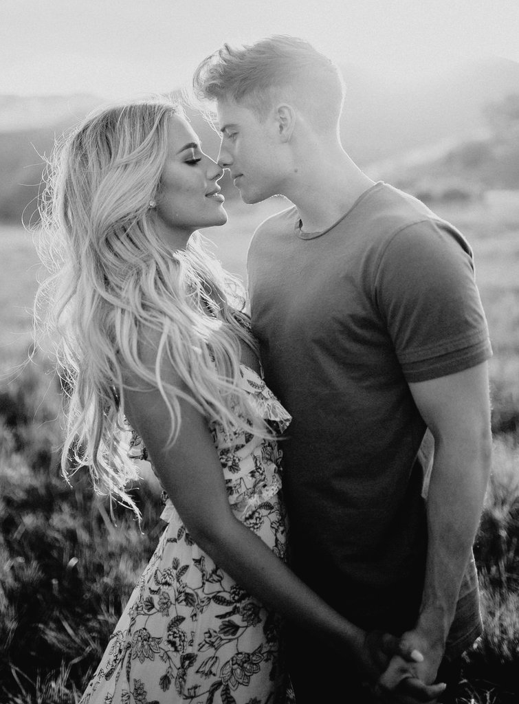 TheLastKnight__'s tweet photo. Ahora que te he encontrado
no podría sobrevivir sin tu amor.
Porque todo lo que he buscado,
todo lo que he soñado,
todo lo que he necesitado
y anhelado, lo encontré en ti.
Y es en ti donde se encuentra
la razón de mi amor, la pasión
de mi corazón, y el sentido de mi vida. https://t.co/6WGvLZIcRd