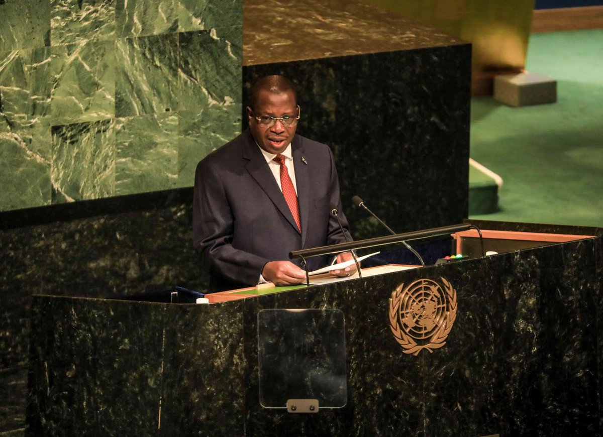 dr_mpango's tweet image. Nimeshiriki na kuhutubia Mkutano wa Baraza Kuu la 77 la Umoja wa Mataifa (UNGA) unaondelea Jijini New York nchini Marekani ambapo nimemuwakilisha Rais wa Jamhuri ya Muungano wa Tanzania Mhe. Samia Suluhu Hassan.